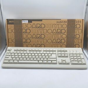 Vintage Mitsumi Electronics KFK-EA4XA White Wired Computer Keyboard PS/2